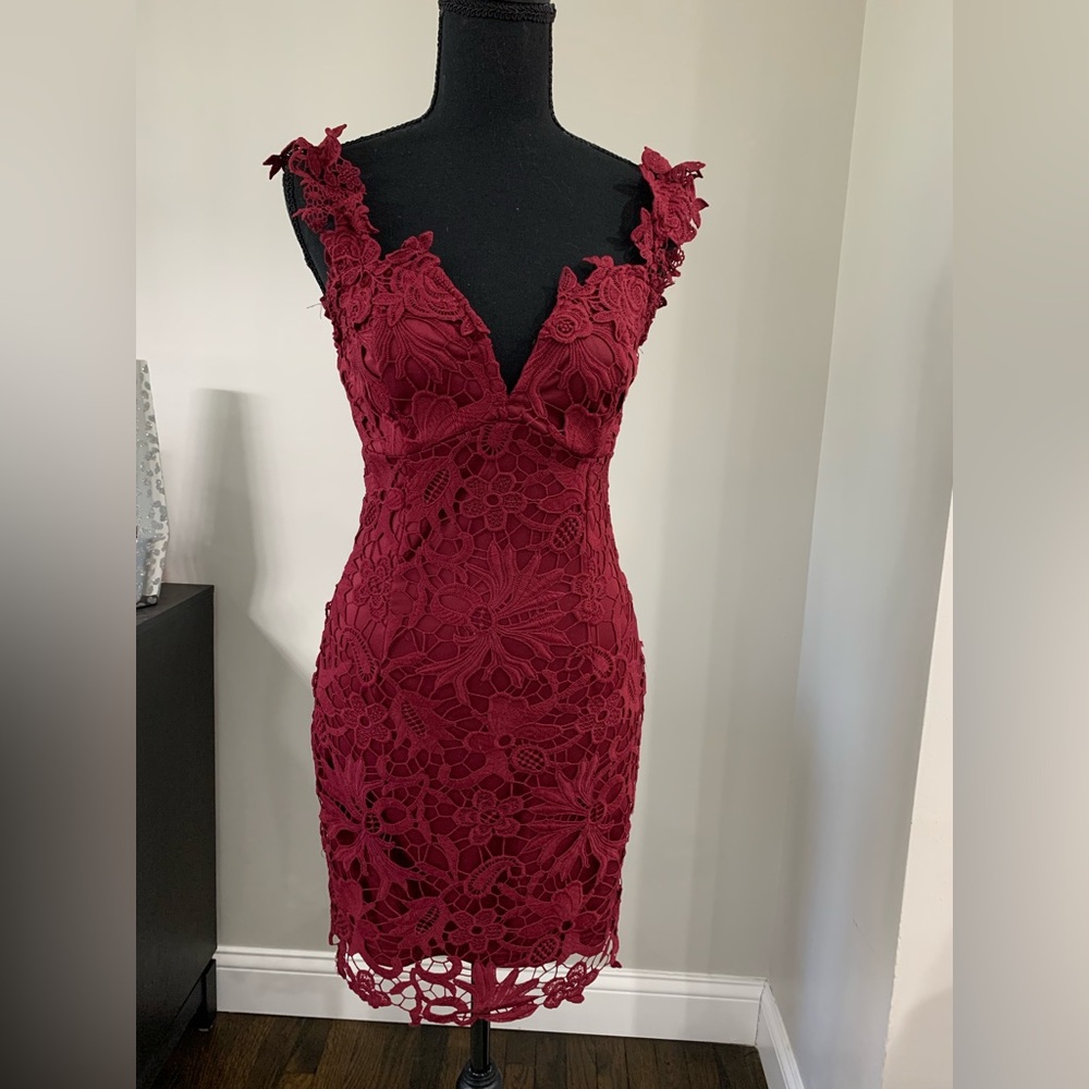 Lulus Burgundy Lace Dress